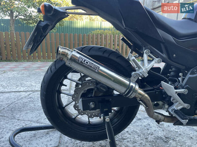 Черный Хонда CBR 400R, объемом двигателя 0.4 л и пробегом 39 тыс. км за 4150 $, фото 12 на Automoto.ua