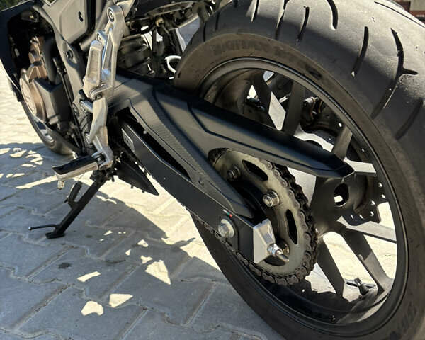 Черный Хонда CBR 400R, объемом двигателя 0.4 л и пробегом 38 тыс. км за 4900 $, фото 6 на Automoto.ua