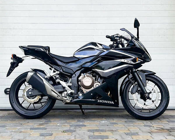 Черный Хонда CBR 400R, объемом двигателя 0 л и пробегом 24 тыс. км за 5200 $, фото 1 на Automoto.ua