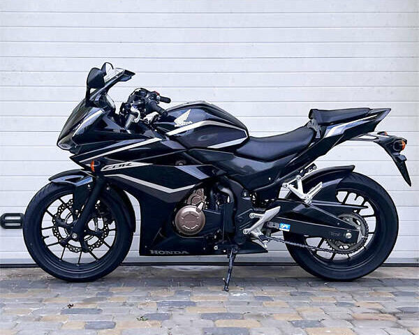 Черный Хонда CBR 400R, объемом двигателя 0 л и пробегом 24 тыс. км за 5200 $, фото 4 на Automoto.ua