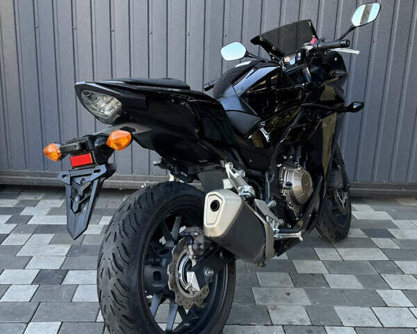 Черный Хонда CBR 400R, объемом двигателя 0.4 л и пробегом 39 тыс. км за 5000 $, фото 4 на Automoto.ua