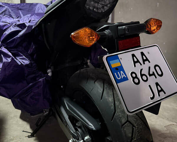 Черный Хонда CBR 400R, объемом двигателя 0.4 л и пробегом 8 тыс. км за 5600 $, фото 34 на Automoto.ua