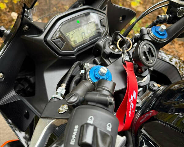 Черный Хонда CBR 400R, объемом двигателя 0.4 л и пробегом 8 тыс. км за 5600 $, фото 29 на Automoto.ua