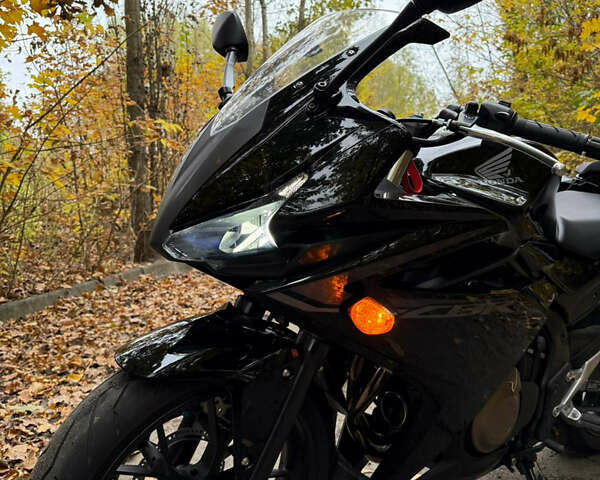 Черный Хонда CBR 400R, объемом двигателя 0.4 л и пробегом 8 тыс. км за 5600 $, фото 31 на Automoto.ua