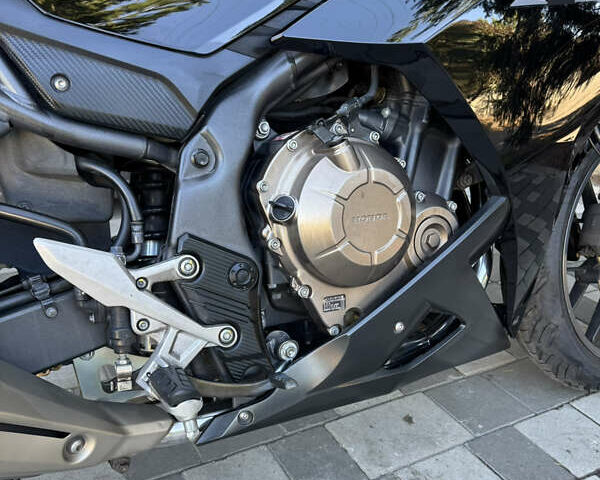 Черный Хонда CBR 400R, объемом двигателя 0.4 л и пробегом 39 тыс. км за 5000 $, фото 10 на Automoto.ua