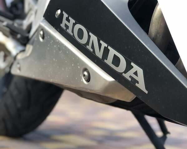 Красный Хонда CBR 400R, объемом двигателя 0 л и пробегом 25 тыс. км за 3950 $, фото 4 на Automoto.ua