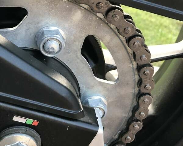 Красный Хонда CBR 400R, объемом двигателя 0 л и пробегом 25 тыс. км за 3950 $, фото 13 на Automoto.ua