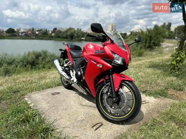 Красный Хонда CBR 400R, объемом двигателя 0.4 л и пробегом 30 тыс. км за 4500 $, фото 2 на Automoto.ua