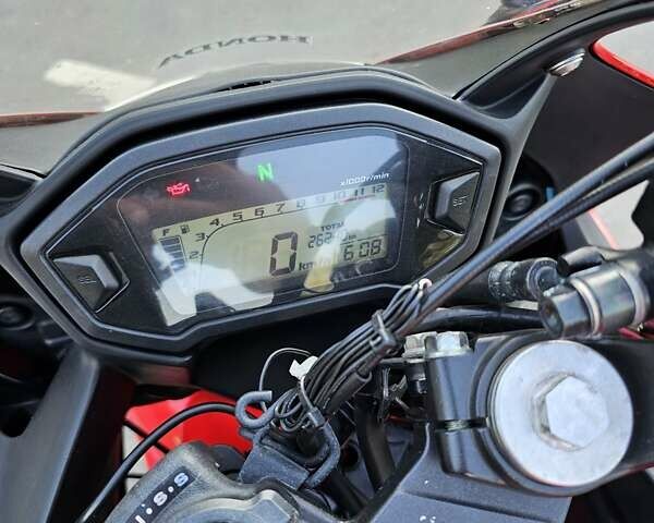 Красный Хонда CBR 400R, объемом двигателя 0.4 л и пробегом 26 тыс. км за 4400 $, фото 13 на Automoto.ua