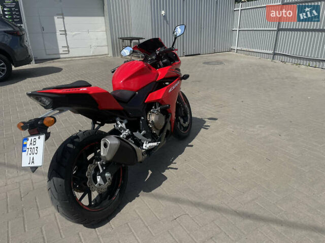 Красный Хонда CBR 400R, объемом двигателя 0.4 л и пробегом 17 тыс. км за 4700 $, фото 4 на Automoto.ua