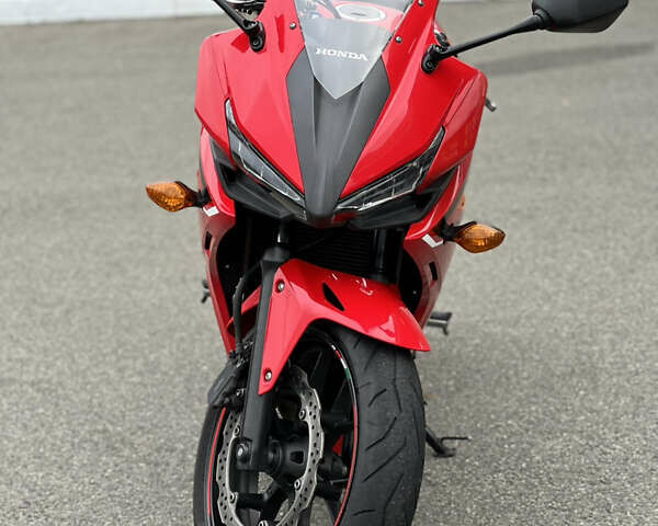 Красный Хонда CBR 400R, объемом двигателя 0.4 л и пробегом 29 тыс. км за 4900 $, фото 5 на Automoto.ua