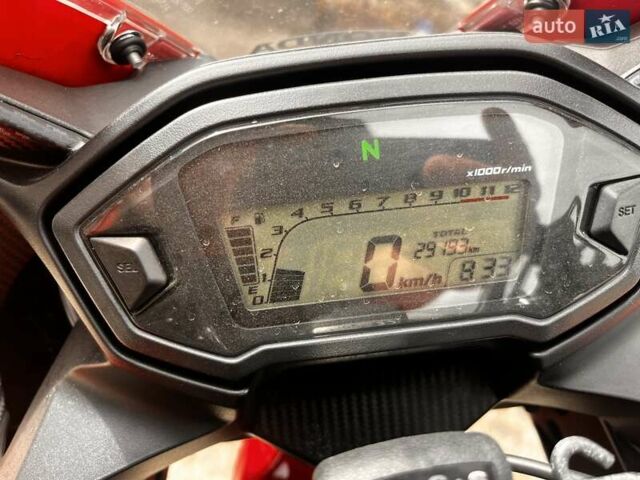 Червоний Хонда CBR 400R, об'ємом двигуна 0 л та пробігом 29 тис. км за 5100 $, фото 6 на Automoto.ua
