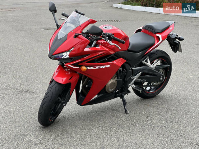 Красный Хонда CBR 400R, объемом двигателя 0.4 л и пробегом 29 тыс. км за 4900 $, фото 1 на Automoto.ua