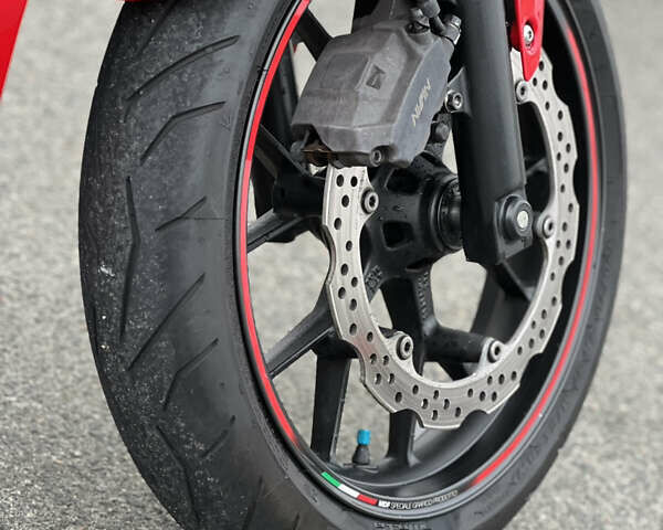 Красный Хонда CBR 400R, объемом двигателя 0.4 л и пробегом 29 тыс. км за 4900 $, фото 2 на Automoto.ua