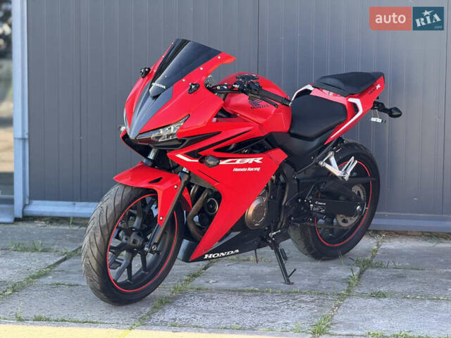 Красный Хонда CBR 400R, объемом двигателя 0 л и пробегом 35 тыс. км за 4900 $, фото 1 на Automoto.ua
