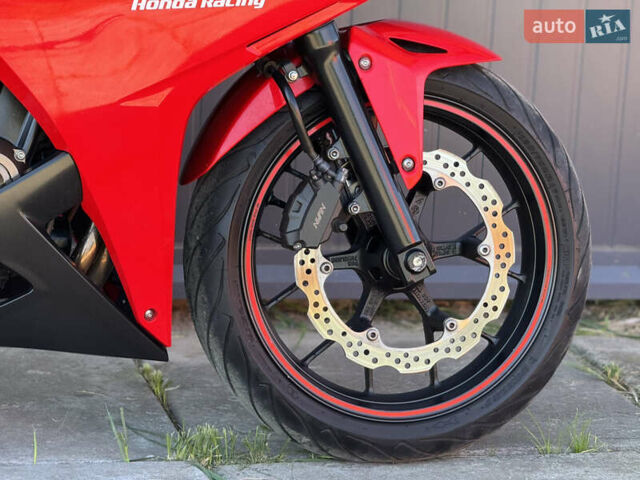 Красный Хонда CBR 400R, объемом двигателя 0 л и пробегом 35 тыс. км за 4900 $, фото 8 на Automoto.ua