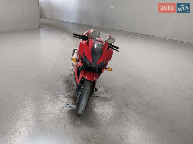 Красный Хонда CBR 400R, объемом двигателя 0.4 л и пробегом 16 тыс. км за 5100 $, фото 2 на Automoto.ua
