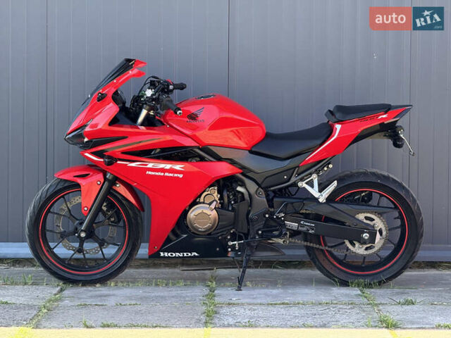 Красный Хонда CBR 400R, объемом двигателя 0 л и пробегом 35 тыс. км за 4900 $, фото 2 на Automoto.ua