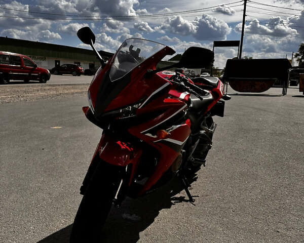 Красный Хонда CBR 400R, объемом двигателя 0 л и пробегом 27 тыс. км за 6200 $, фото 1 на Automoto.ua