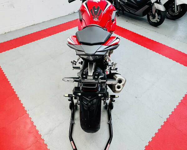 Красный Хонда CBR 400R, объемом двигателя 0.4 л и пробегом 11 тыс. км за 6000 $, фото 9 на Automoto.ua