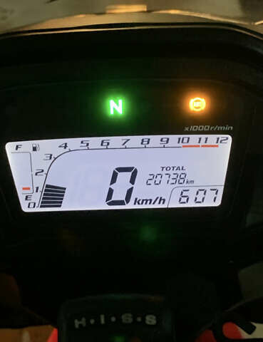Хонда CBR 400R, объемом двигателя 0 л и пробегом 20 тыс. км за 4100 $, фото 10 на Automoto.ua