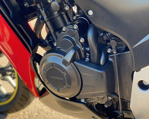 Хонда CBR 400R, объемом двигателя 0 л и пробегом 20 тыс. км за 4100 $, фото 9 на Automoto.ua