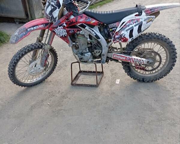Хонда CBR 400R, об'ємом двигуна 0 л та пробігом 300 тис. км за 2000 $, фото 3 на Automoto.ua