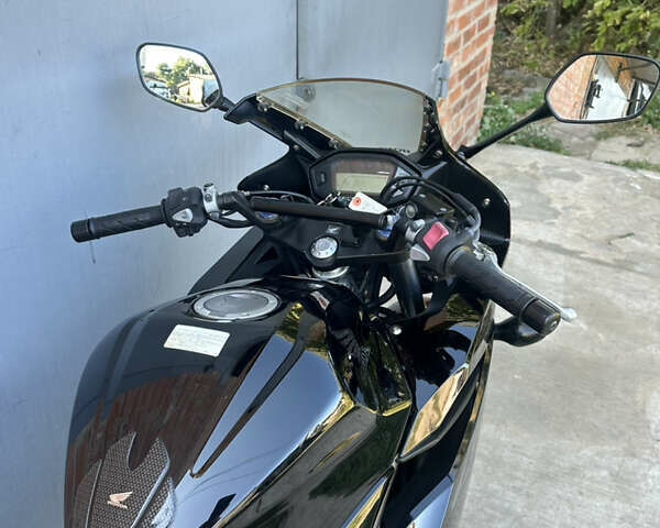 Хонда CBR 400R, об'ємом двигуна 0.4 л та пробігом 41 тис. км за 4600 $, фото 6 на Automoto.ua