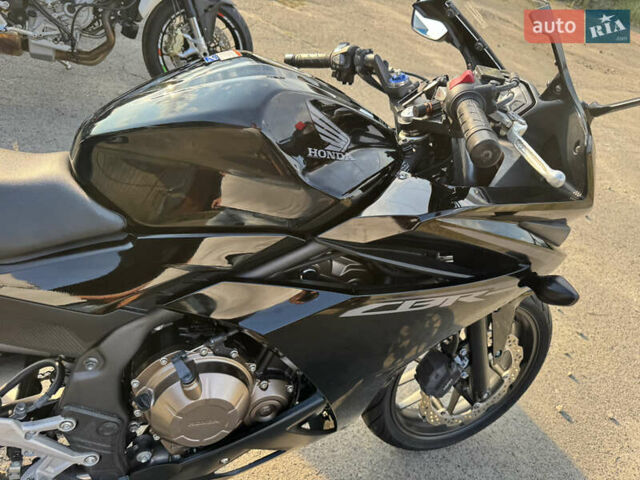 Хонда CBR 400R, объемом двигателя 0 л и пробегом 15 тыс. км за 4900 $, фото 10 на Automoto.ua