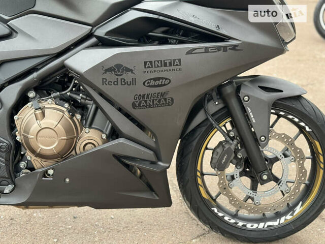 Хонда CBR 400R, об'ємом двигуна 0 л та пробігом 5 тис. км за 5900 $, фото 2 на Automoto.ua