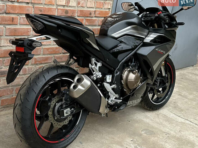 Хонда CBR 400R, объемом двигателя 0.4 л и пробегом 17 тыс. км за 5500 $, фото 3 на Automoto.ua