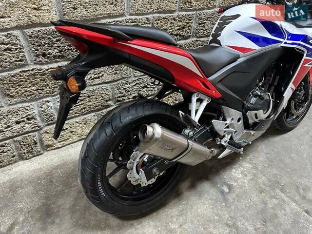 Хонда CBR 400R, объемом двигателя 0 л и пробегом 26 тыс. км за 3900 $, фото 2 на Automoto.ua