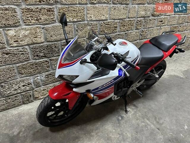 Хонда CBR 400R, объемом двигателя 0 л и пробегом 26 тыс. км за 3900 $, фото 11 на Automoto.ua