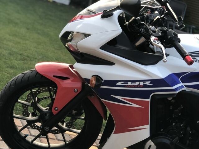 Хонда CBR 400R, объемом двигателя 0.4 л и пробегом 0 тыс. км за 3950 $, фото 7 на Automoto.ua