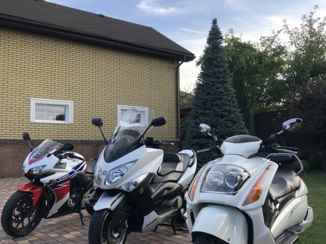 Хонда CBR 400R, объемом двигателя 0.4 л и пробегом 0 тыс. км за 3950 $, фото 3 на Automoto.ua
