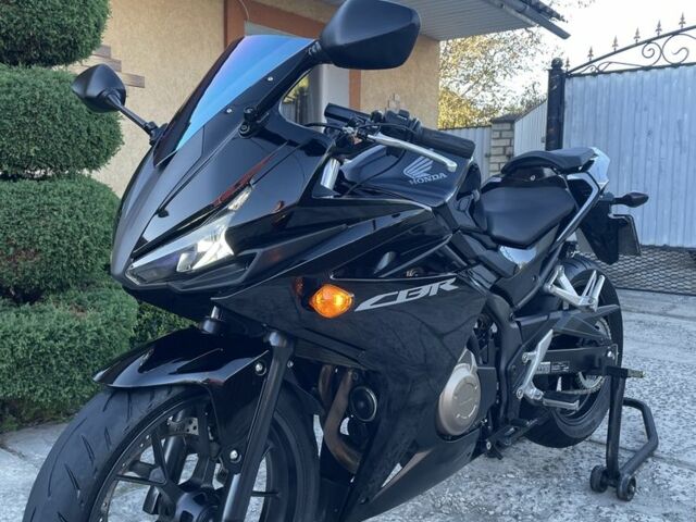 Хонда CBR 400R, объемом двигателя 0.4 л и пробегом 0 тыс. км за 4150 $, фото 1 на Automoto.ua