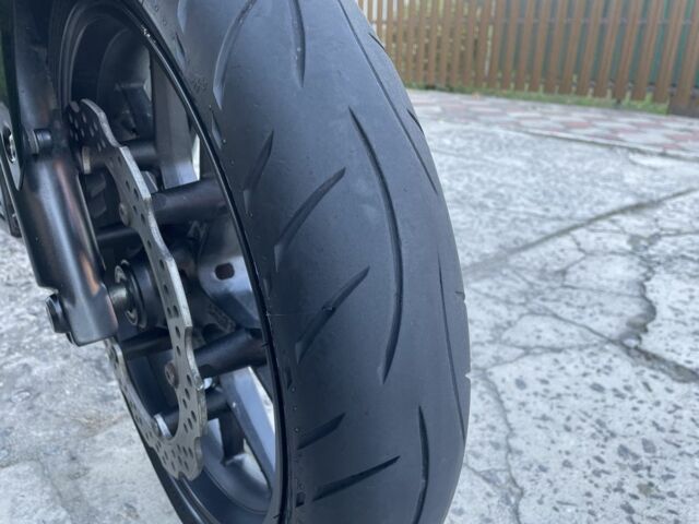 Хонда CBR 400R, объемом двигателя 0.4 л и пробегом 0 тыс. км за 4150 $, фото 17 на Automoto.ua