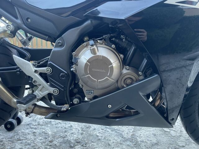 Хонда CBR 400R, объемом двигателя 0.4 л и пробегом 0 тыс. км за 4150 $, фото 14 на Automoto.ua