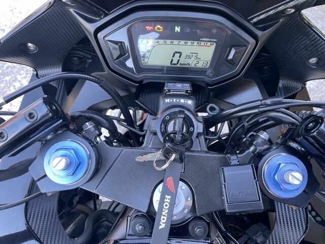 Хонда CBR 400R, объемом двигателя 0.4 л и пробегом 0 тыс. км за 4150 $, фото 22 на Automoto.ua