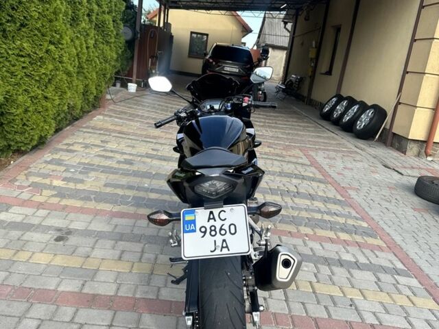 Хонда CBR 400R, объемом двигателя 0.4 л и пробегом 0 тыс. км за 4900 $, фото 2 на Automoto.ua