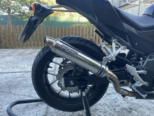 Хонда CBR 400R, объемом двигателя 0.4 л и пробегом 0 тыс. км за 4150 $, фото 10 на Automoto.ua