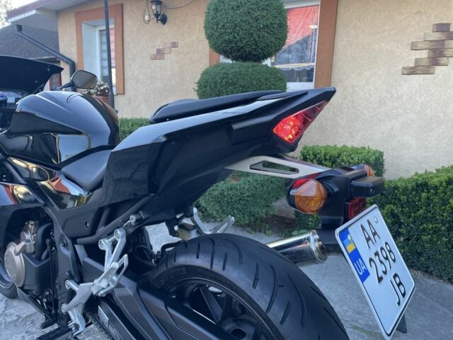 Хонда CBR 400R, объемом двигателя 0.4 л и пробегом 0 тыс. км за 4150 $, фото 9 на Automoto.ua