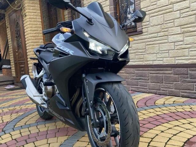 Хонда CBR 400R, объемом двигателя 0 л и пробегом 0 тыс. км за 5500 $, фото 5 на Automoto.ua