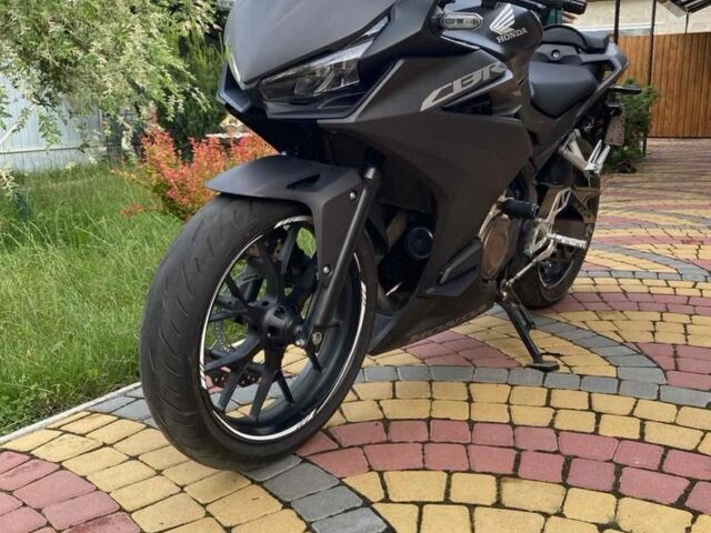 Хонда CBR 400R, объемом двигателя 0 л и пробегом 0 тыс. км за 5500 $, фото 2 на Automoto.ua