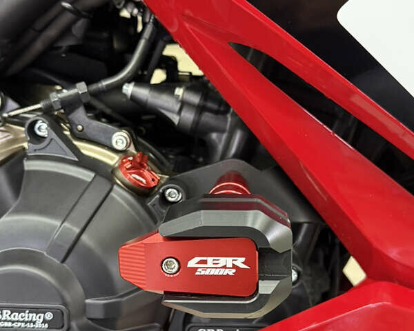 Хонда CBR 400R, объемом двигателя 0.4 л и пробегом 17 тыс. км за 6400 $, фото 8 на Automoto.ua