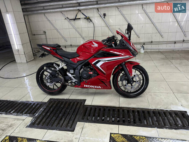 Хонда CBR 400R, объемом двигателя 0.4 л и пробегом 17 тыс. км за 6400 $, фото 1 на Automoto.ua