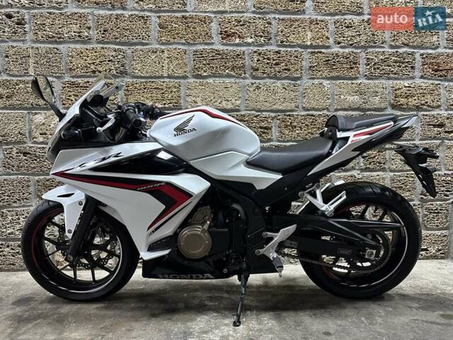 Хонда CBR 400R, объемом двигателя 0 л и пробегом 34 тыс. км за 4800 $, фото 7 на Automoto.ua