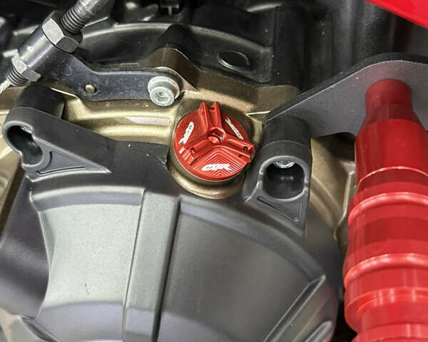 Хонда CBR 400R, объемом двигателя 0.4 л и пробегом 17 тыс. км за 6400 $, фото 11 на Automoto.ua