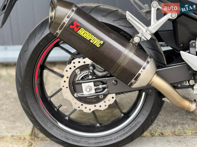 Хонда CBR 400R, объемом двигателя 0.4 л и пробегом 35 тыс. км за 5800 $, фото 7 на Automoto.ua
