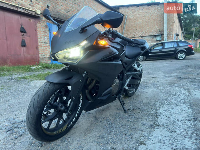 Сірий Хонда CBR 400R, об'ємом двигуна 0.4 л та пробігом 7 тис. км за 6100 $, фото 2 на Automoto.ua